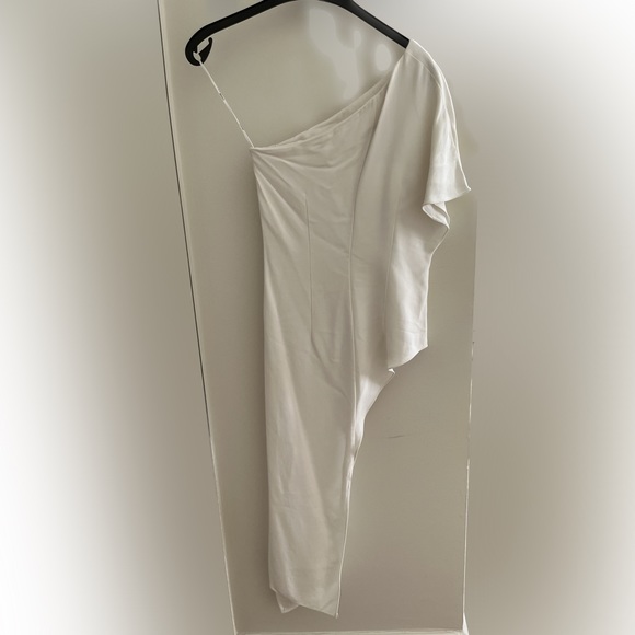 Cushnie Tunic blouse. White. - Picture 5 of 6